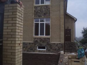 216
